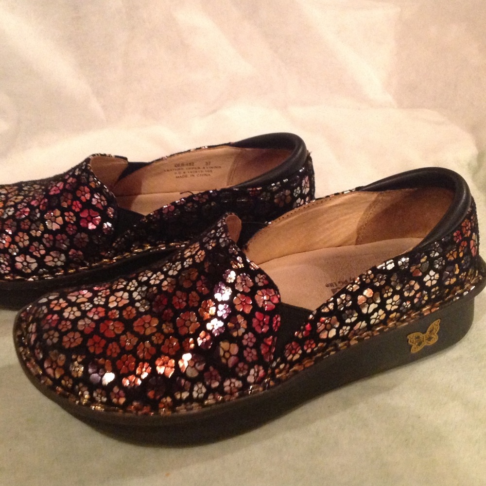 Algeria Floral Leather Mule Wedge